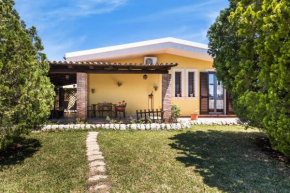 Villa Kalos near the sandy beach, parking & wifi